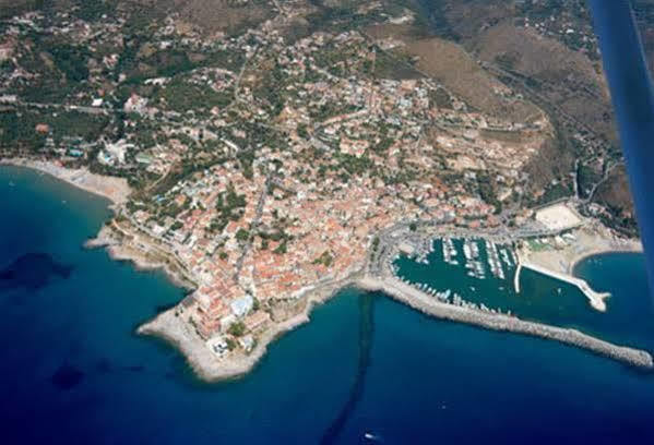 Hotel Baia Delle Sirene Marina di Camerota Exterior photo