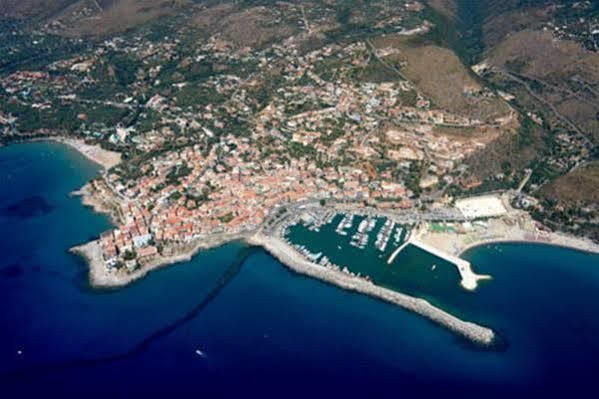 Hotel Baia Delle Sirene Marina di Camerota Exterior photo